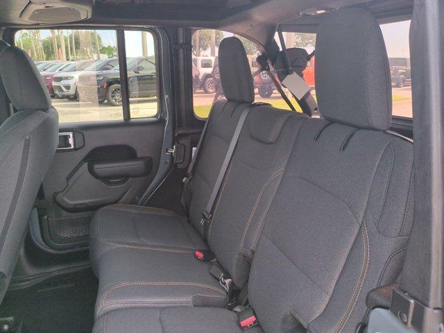 new 2025 Jeep Wrangler car, priced at $44,601