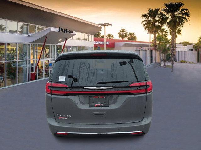 new 2025 Chrysler Pacifica car, priced at $43,319