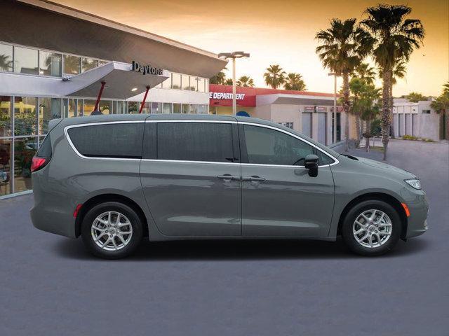 new 2025 Chrysler Pacifica car, priced at $43,319