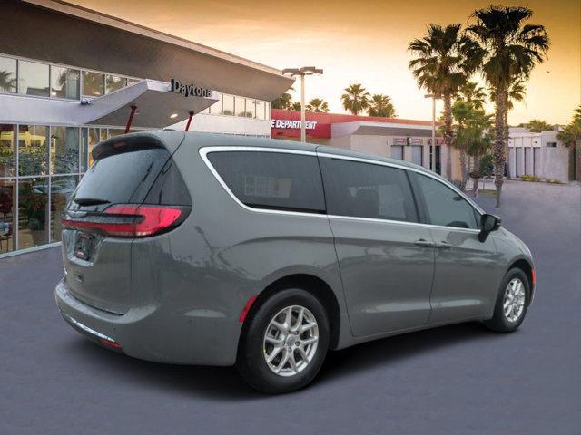 new 2025 Chrysler Pacifica car, priced at $43,319