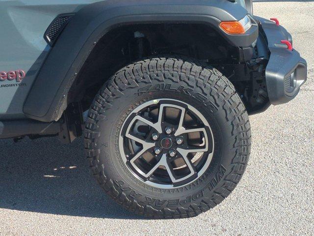 new 2025 Jeep Gladiator car, priced at $46,624