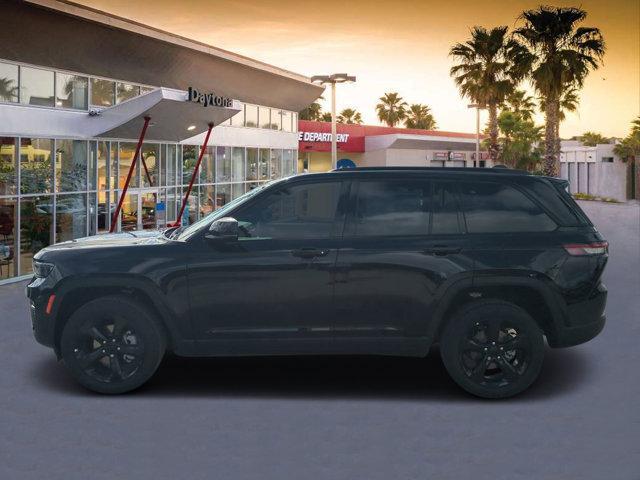 new 2025 Jeep Grand Cherokee car, priced at $48,139