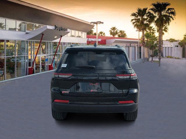 new 2025 Jeep Grand Cherokee car, priced at $48,139