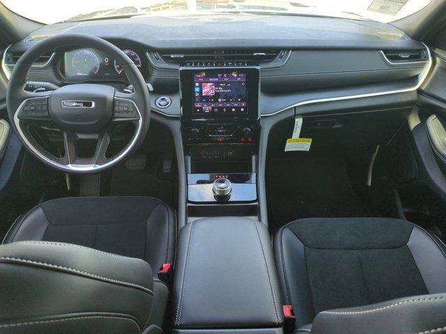 new 2025 Jeep Grand Cherokee L car, priced at $40,161