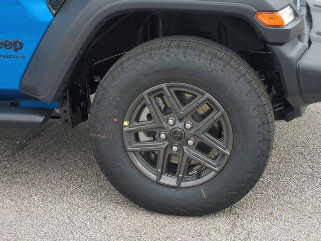 new 2025 Jeep Wrangler car, priced at $54,354