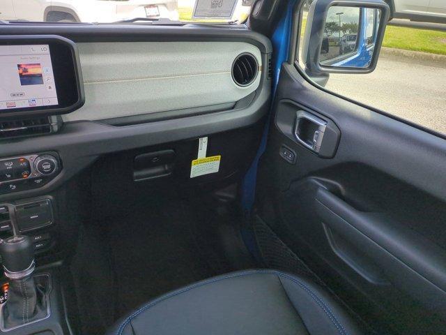 new 2025 Jeep Wrangler car, priced at $70,452