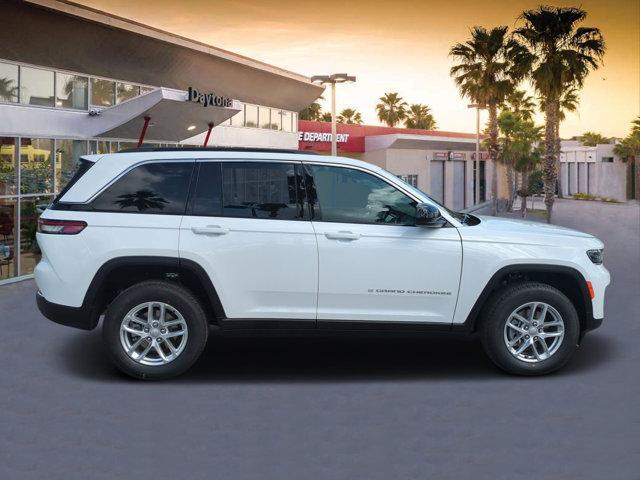 new 2025 Jeep Grand Cherokee car, priced at $35,988