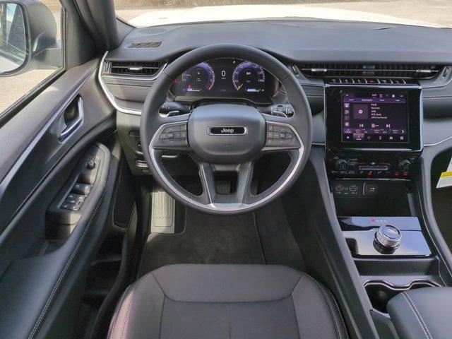 new 2025 Jeep Grand Cherokee car, priced at $35,988