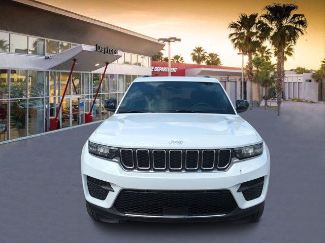 new 2025 Jeep Grand Cherokee car, priced at $35,988