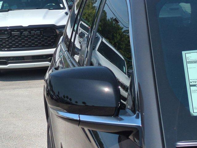 new 2025 Jeep Grand Cherokee car, priced at $52,426