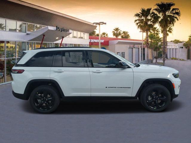 new 2025 Jeep Grand Cherokee car, priced at $49,006