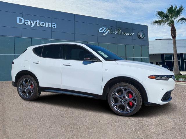 new 2024 Alfa Romeo Tonale car, priced at $52,647