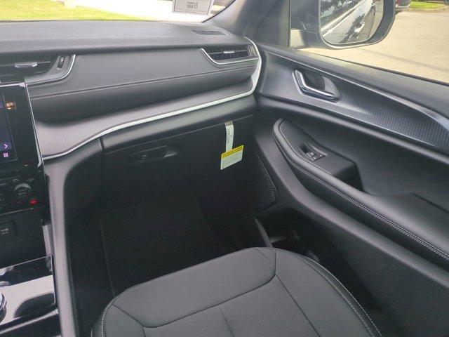 new 2025 Jeep Grand Cherokee L car, priced at $38,269