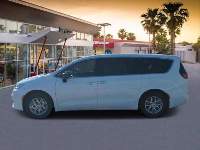 new 2025 Chrysler Pacifica car, priced at $39,431
