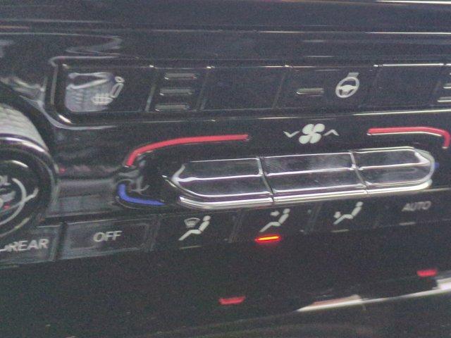 used 2024 Jeep Grand Cherokee car, priced at $35,685