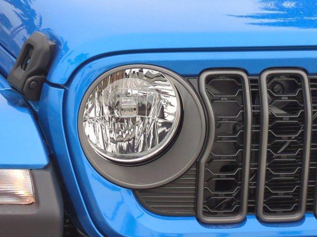 new 2025 Jeep Gladiator car, priced at $45,759