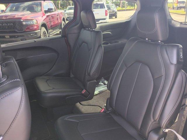 new 2025 Chrysler Pacifica car, priced at $38,646