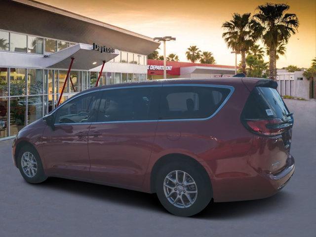 new 2025 Chrysler Pacifica car, priced at $38,646
