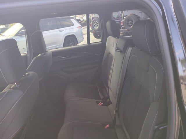 new 2025 Jeep Grand Cherokee car, priced at $39,024