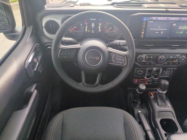 new 2025 Jeep Wrangler car, priced at $44,601