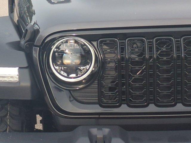 new 2025 Jeep Wrangler car, priced at $44,601