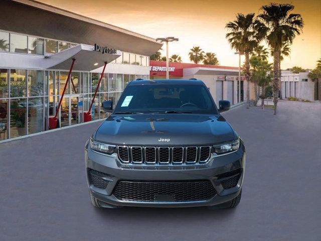 new 2025 Jeep Grand Cherokee car, priced at $39,524