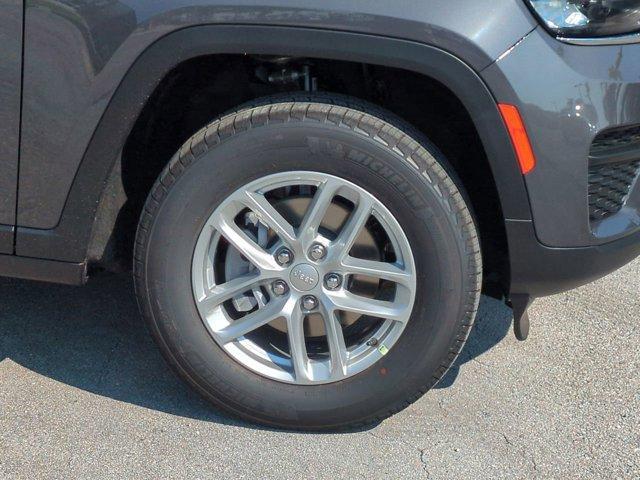 new 2025 Jeep Grand Cherokee car, priced at $39,524