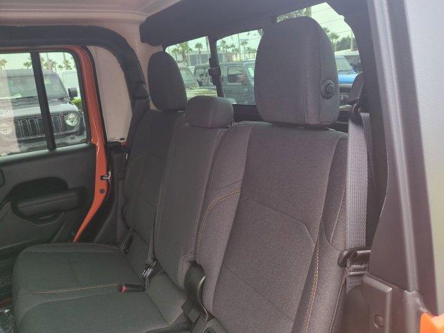 new 2025 Jeep Gladiator car, priced at $41,804