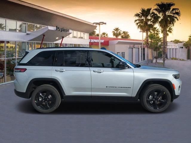 new 2025 Jeep Grand Cherokee car, priced at $48,069