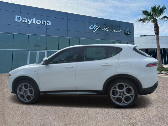 new 2024 Alfa Romeo Tonale car