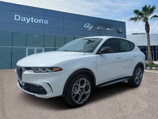 new 2024 Alfa Romeo Tonale car