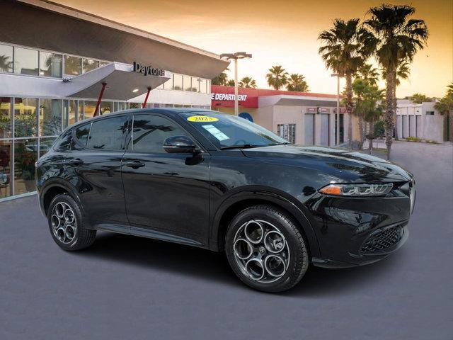 new 2025 Alfa Romeo Tonale car