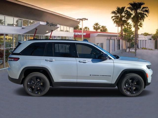 new 2025 Jeep Grand Cherokee car, priced at $44,569