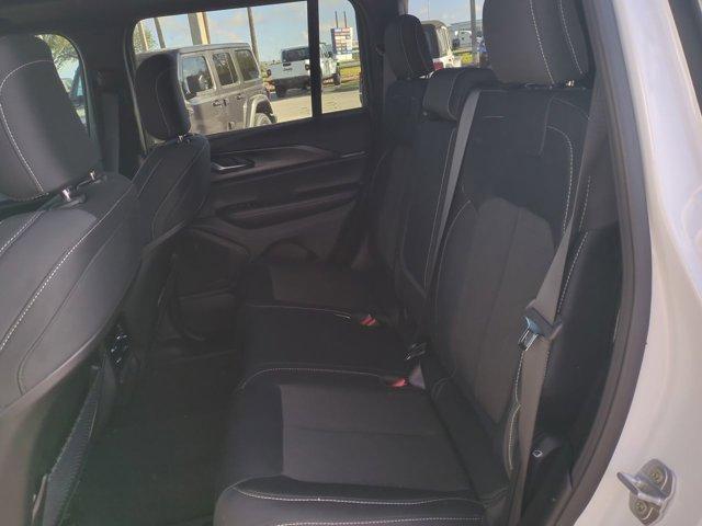 new 2025 Jeep Grand Cherokee car, priced at $36,429