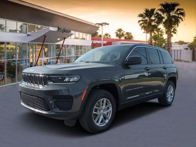 new 2025 Jeep Grand Cherokee car, priced at $38,819
