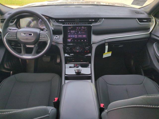 new 2025 Jeep Grand Cherokee car, priced at $38,819