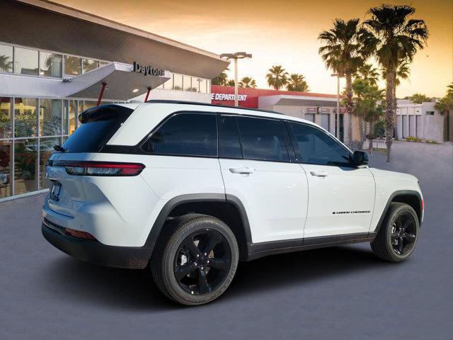 new 2025 Jeep Grand Cherokee car, priced at $43,224