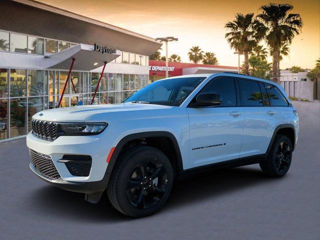 new 2025 Jeep Grand Cherokee car, priced at $43,224