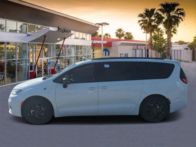 new 2024 Chrysler Pacifica Hybrid car, priced at $54,349