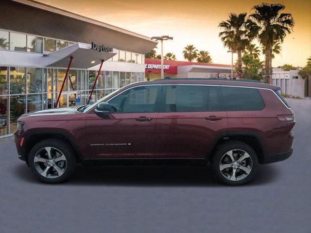 new 2025 Jeep Grand Cherokee L car, priced at $42,016
