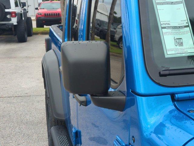 new 2025 Jeep Gladiator car, priced at $39,796