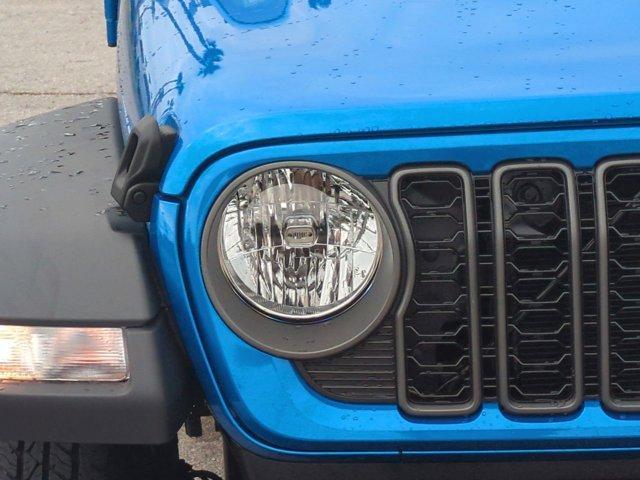 new 2025 Jeep Gladiator car, priced at $39,796