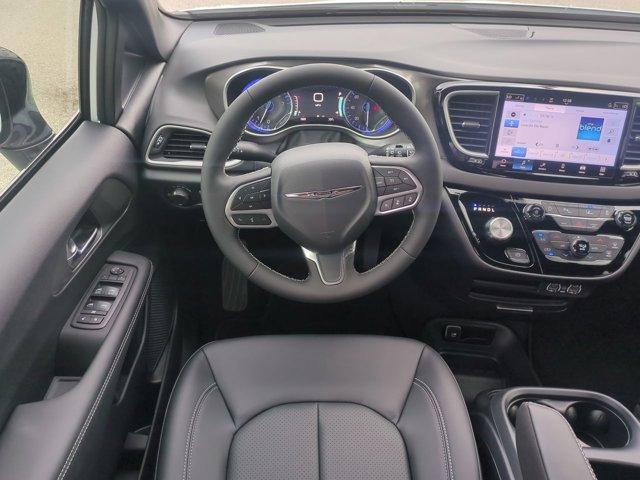 new 2025 Chrysler Voyager car, priced at $38,988