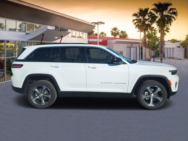 new 2025 Jeep Grand Cherokee car, priced at $50,894