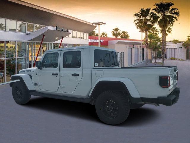 new 2025 Jeep Gladiator car, priced at $42,556