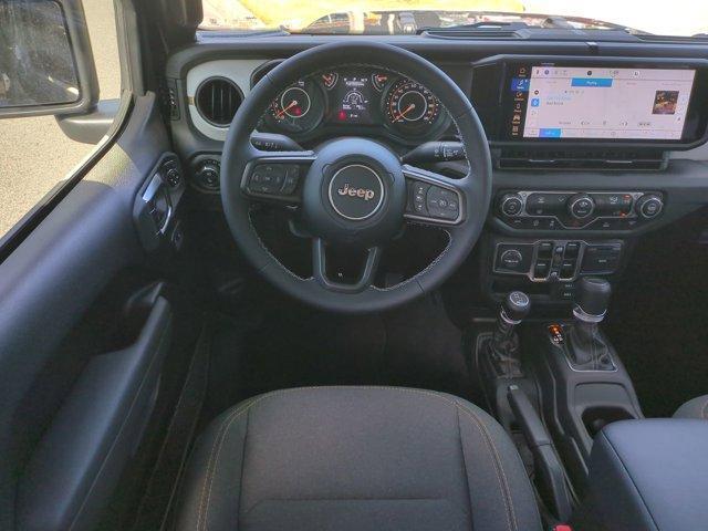 new 2025 Jeep Gladiator car, priced at $46,697