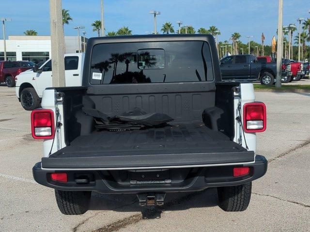used 2022 Jeep Gladiator car, priced at $35,985