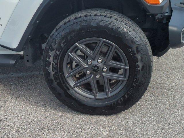 used 2024 Jeep Gladiator car, priced at $41,894