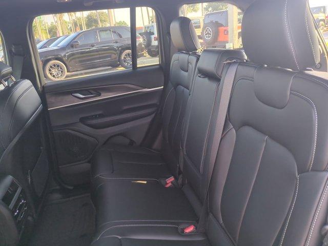 new 2025 Jeep Grand Cherokee car, priced at $49,134