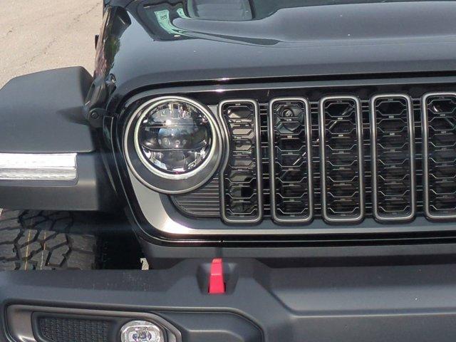 new 2025 Jeep Gladiator car, priced at $46,624